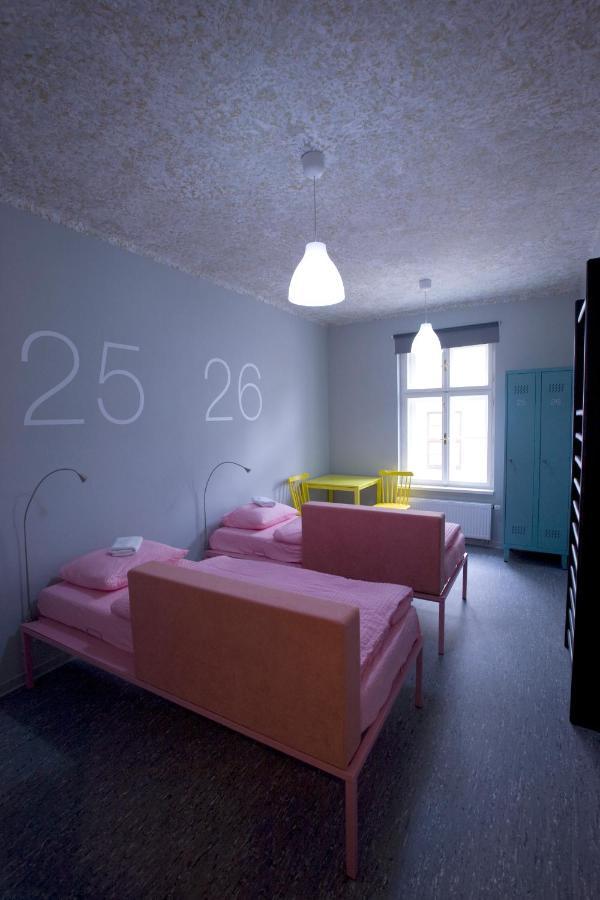 Hostel U Zlateho Kohouta Kromeriz Luaran gambar