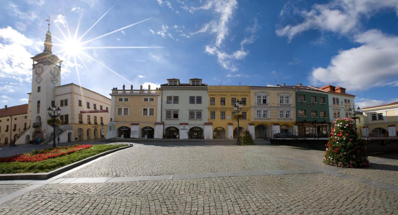 Hostel U Zlateho Kohouta Kromeriz Luaran gambar